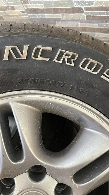 Комплект колес с шинами для SUV/пикапа. - Размер шин: 265/65 R17 - — 1