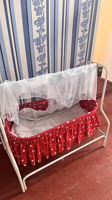 индийский детский костюм: Люлька, Б/у, Колыбель, Металл, цвет - Красный, Самовывоз — 2