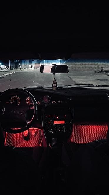 Транспорт: Audi 100: 1993 г., Седан — 7