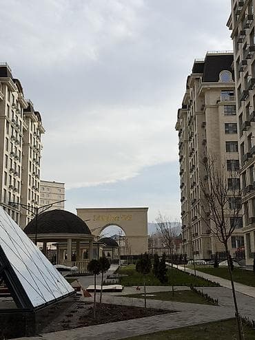 3 комнаты, 137 м², Элитка, 2 этаж