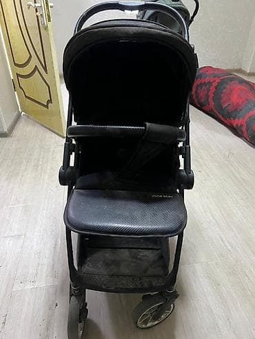 легкие коляски прогулочные: Прогулочная коляска компактного формата, цвет – черный. Основные — 1