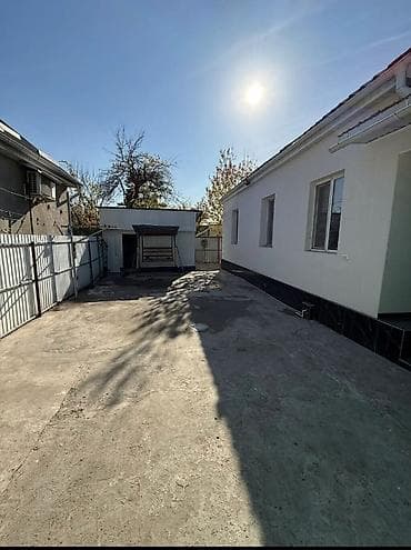 бир: ПРОДАЕТСЯ НЕМЕЦКИЙ ДОМ 📌 Общая площадь: 80 м² 🔹 Материал стен: кирпич — 3