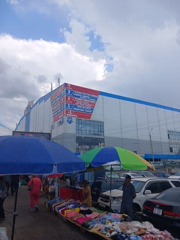 продаю место на ошском рынке: Продаю Торговый контейнер, Ошский рынок — 1