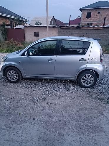 daihatsu: Daihatsu Sirion: 2008 г., 1.5 л, Механика, Бензин, Хэтчбэк — 2