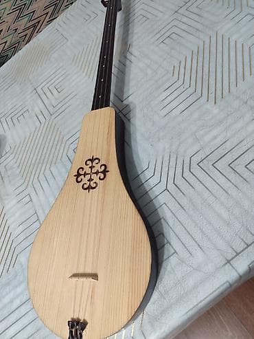 турник 4 в 1: Комуз новый с чехлом - Традиционный корпус «груша» из светлой ели с — 1