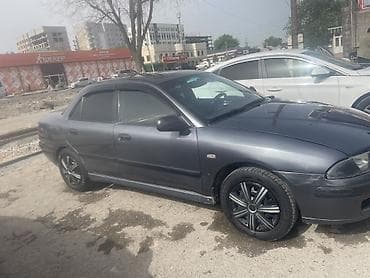 Mitsubishi Carisma: 2002 г., 1.6 л, Автомат, Бензин, Седан