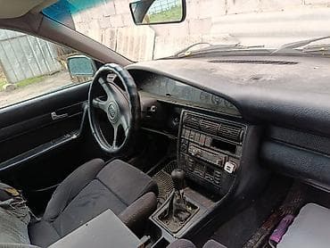 чехлы бу: Audi 100: 1993 г., Механика, Седан — 3