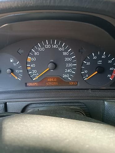 Mercedes-Benz E-Class: 1998 г., 3.2 л, Автомат, Бензин, Седан — 9
