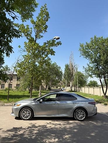 camry 70 гибрид: Toyota Camry: 2020 г., 2.5 л, Гибрид, Седан — 9