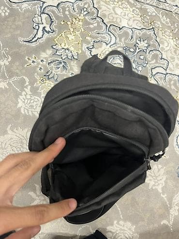 case logic: Сумка через плечо Li-Ning, компактная и функциональная. Состояние — 3