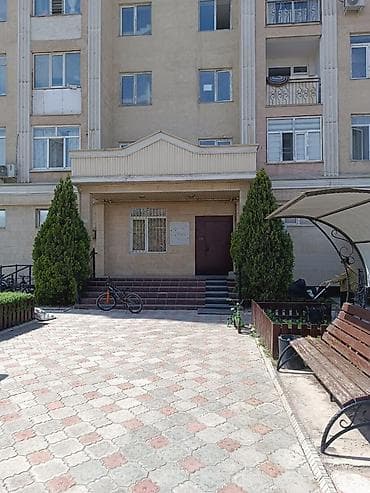 улица: 1 комната, 32 м², Индивидуалка, 4 этаж, Косметический ремонт — 1