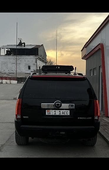 уна: Cadillac Escalade: 2009 г., 6.2 л, Автомат, Газ, Внедорожник — 5