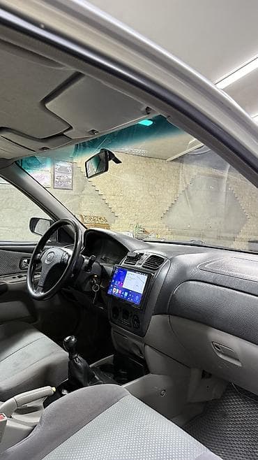 mazda d: Mazda 323: 2001 г., 1.6 л, Механика, Бензин, Универсал — 5