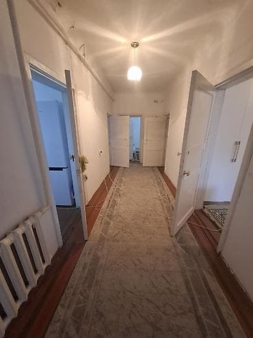 дом в антоновке: Продаётся дом 95кв в районе ак Орго - Одноэтажный дом, классическая — 5