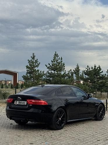 Транспорт: Jaguar XE: 2015 г., 2 л, Автомат, Бензин, Седан — 6