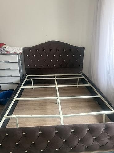 Двух спальная кровать
