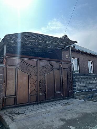 royal: ID008 📍Срочно продаётся кирпичный дом в районе Ак-Ордо2 🖋️площадь — 1