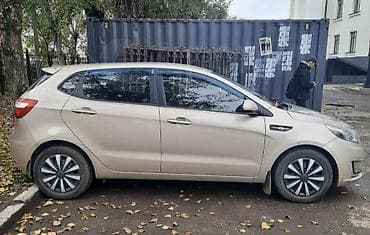 авто кежи: Kia Rio: 2013 г., 1.4 л, Автомат, Бензин, Хетчбек — 2