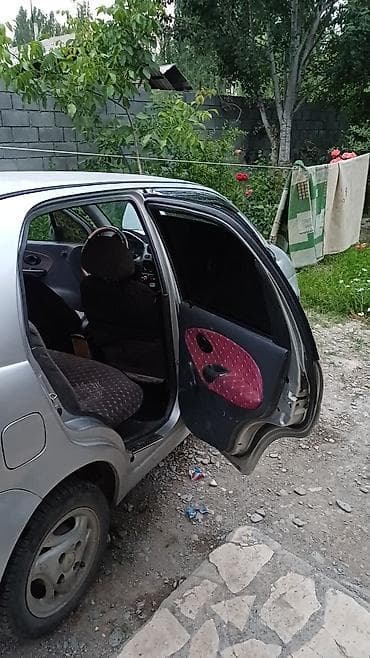 даево матиз 1: Daewoo Matiz: 2004 г., 0.8 л, Кол менен иштөөчү, Бензин, Хетчбек — 4