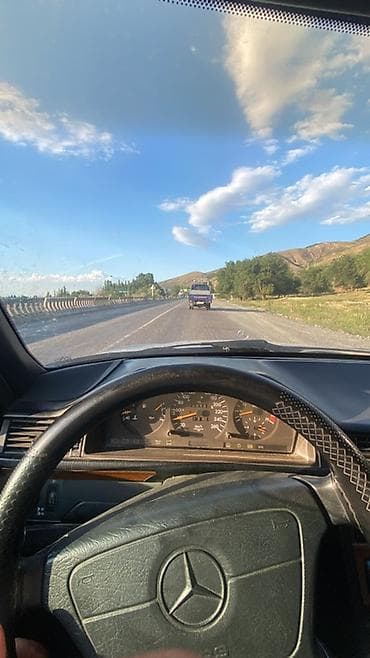 меср 124: Mercedes-Benz W124: 1994 г., 3.2 л, Автомат, Бензин, Седан — 5