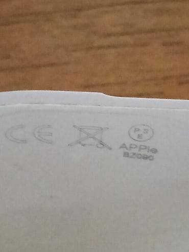 macbook pro: Беспроводные наушники вакумные бу,работает исправно батареи держать — 5