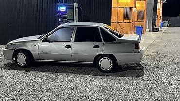 Daewoo Nexia: 2011 г., Седан — 4