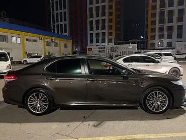 camry 5: Toyota Camry: 2019 г., 2.5 л, Автомат, Гибрид, Седан — 4