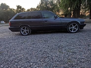 решетка g30: BMW 5 series: 1995 г., 2 л, Механика, Бензин, Универсал — 2