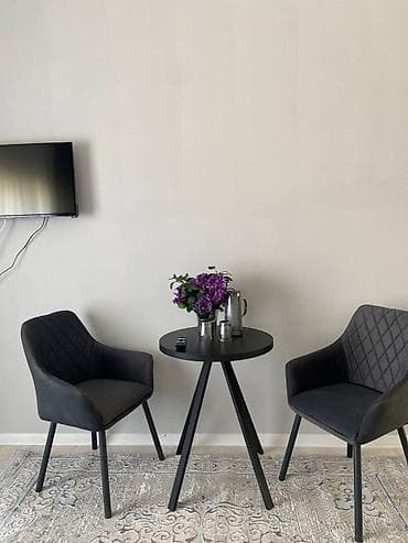 Уютный номер для краткосрочного проживания - Просторная спальня с