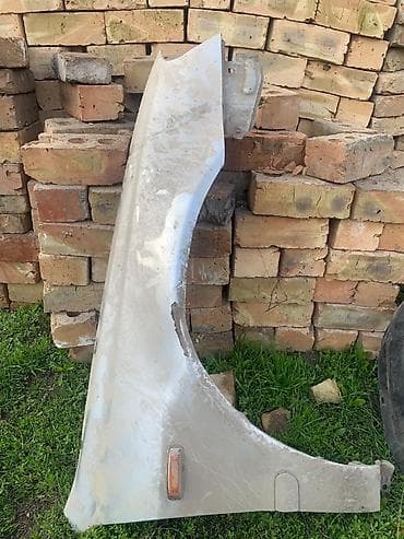 Продаю запчасти Крыло на Хонда аккорд Cf6 левая есть дефект 1500 сом