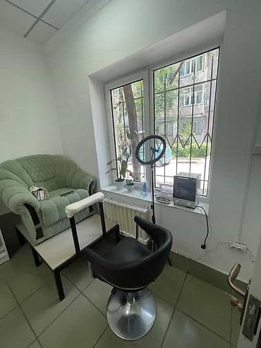 аренда места мастера маникюра: В уютном кабинете для мастера маникюра/педикюра сдается маникюр стол е — 2