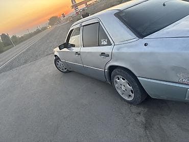 моховик спринтер: Mercedes-Benz W124: 1989 г., 2.5 л, Механика, Дизель, Седан — 2
