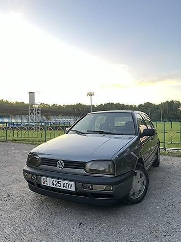 тенир тоо: Volkswagen Golf: 1993 г., 1.6 л, Кол менен иштөөчү, Бензин, Хетчбек — 3