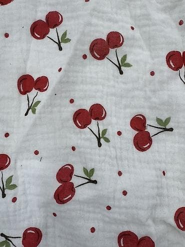 Продам ткань муслин Очень хорошего качества Вишни Сердечки Бежевый