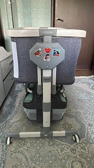 Балдар дүйнөсү: Продаю срочно колыбель механическую, Манеж KIDILO BJJ-508, новая — 2