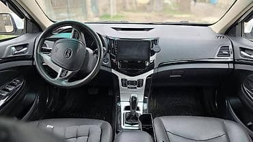 юмв е34: BYD E5: 2018 г., 2 л, Вариатор, Электромобиль, Седан — 7