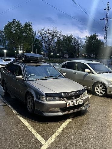 машины в кузове купе: Honda Accord: 2000 г., 2.3 л, Автомат, Газ, Универсал — 6