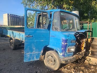 привозные двигатели в бишкеке на мерседес: Грузовик — 1