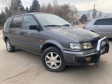 Mitsubishi Space Wagon: 1996 г., 2 л, Механика, Бензин, Минивэн