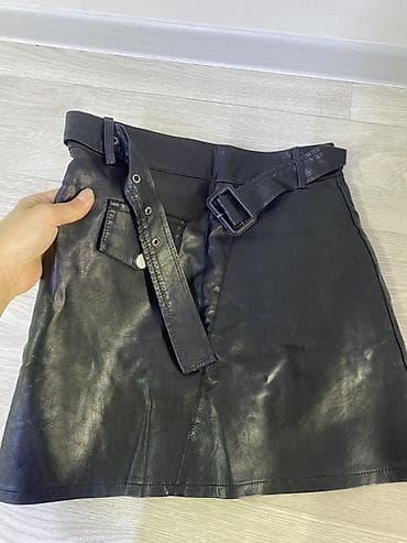 юбка и футболка: Юбка, Модель юбки: Прямая, Мини, По талии, На запах — 1