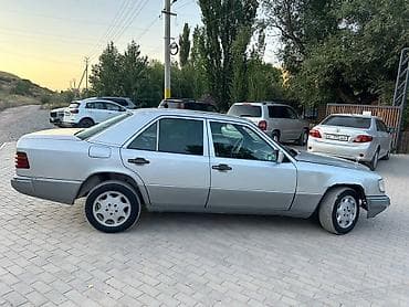 Продажа авто: Mercedes-Benz W124: 1993 г., 2.2 л, Механика, Бензин, Седан — 6