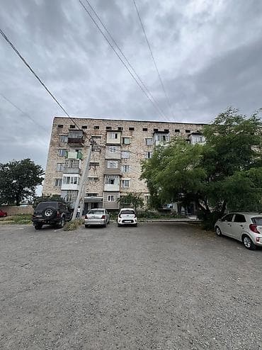 2 комнатный квартира суточный: 2 комнаты, 47 м², 105 серия, 2 этаж, Старый ремонт — 8