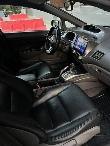 civic: Honda Civic: 2008 г., 1.3 л, Гибрид, Седан — 8