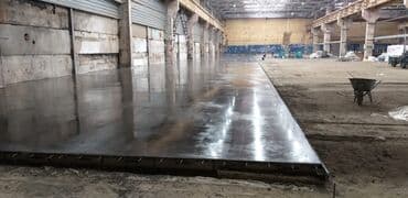 заливка пола: Стяжка Бесплатная консультация, Гарантия Больше 6 лет опыта — 5
