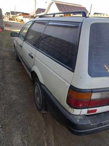 продаю в связи с переездом: Volkswagen Passat Variant: 1993 г., 1.8 л, Механика, Бензин, Универсал — 11