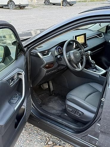 японские диски: Toyota RAV4: 2023 г., 2 л, Вариатор, Бензин, Кроссовер — 9