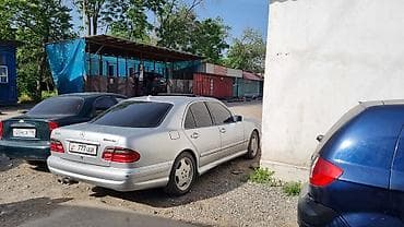 маленькие дешевые машины: Mercedes-Benz E-Class: 1997 г., 3.2 л, Автомат, Седан — 2