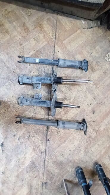 бакту долонотуу: Комплект амортизаторов Toyota — 1