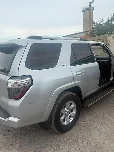 хино рейнджер: Toyota 4Runner: 2021 г., 4 л — 3