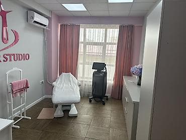 бизнес аксессуары: Аренда офисов, 15 м², В административном здании, С видом на горы, 1 линия, С отдельным входом — 1